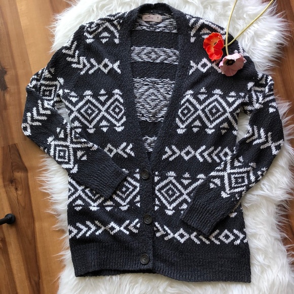 Hollister Sweaters - •Hollister• boyfriend cardigan